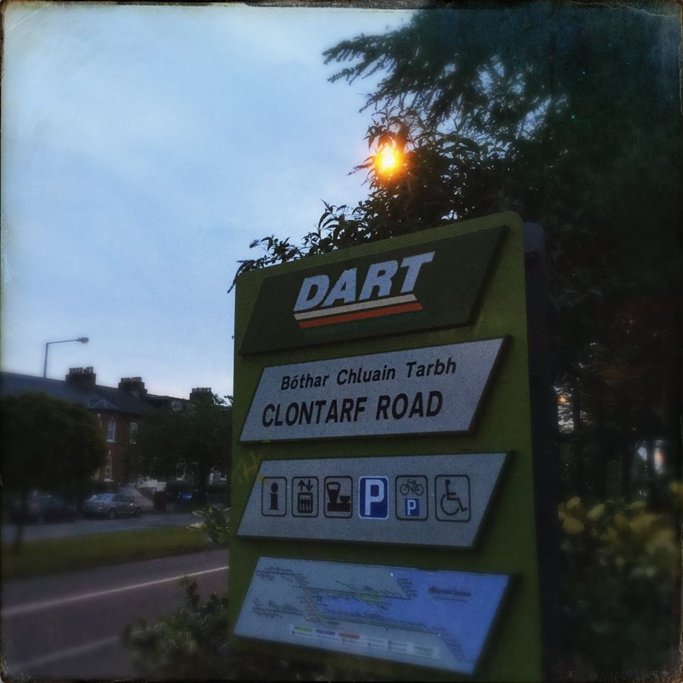 salto. Casa è il Dart che ferma a Clontarf